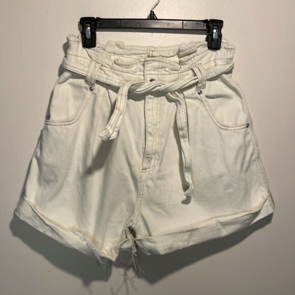 We The Free- Nova Cream White Paperbag Drop Crotch Shorts Belt- Size Small - Picture 3 of 9